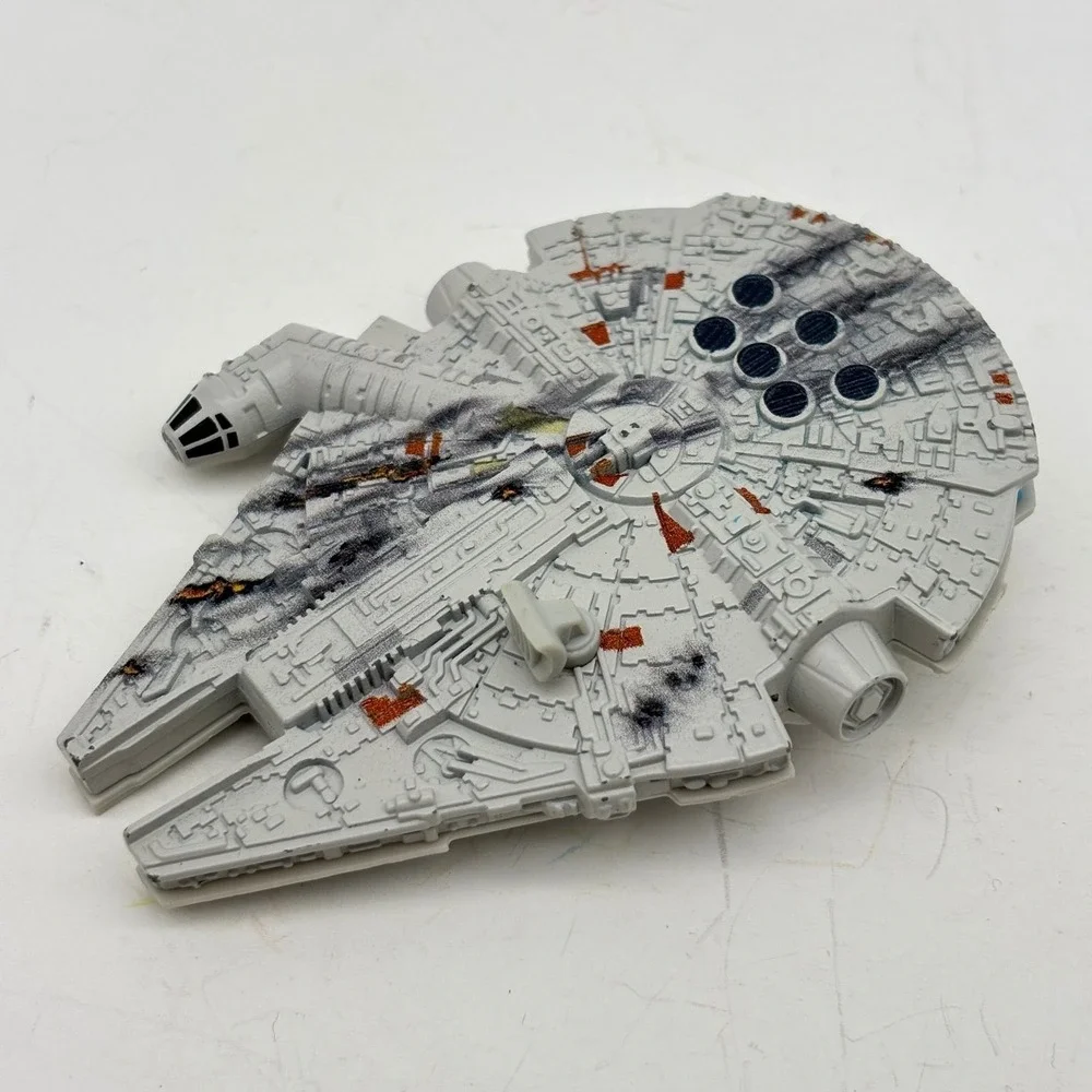 Hot Wheel Star Wars Millennium Falcon Battle Damage Starships 3
